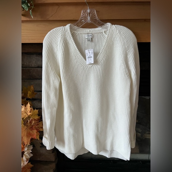 NWT J Crew V Neck Ribbed Cream Sweater Size Small Orig $79 New!!! - Picture 1 of 3